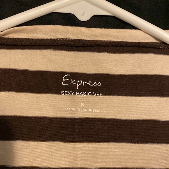 Stretchy cream and brown striped long sleeve, V-neck tee - Picture 2 of 4